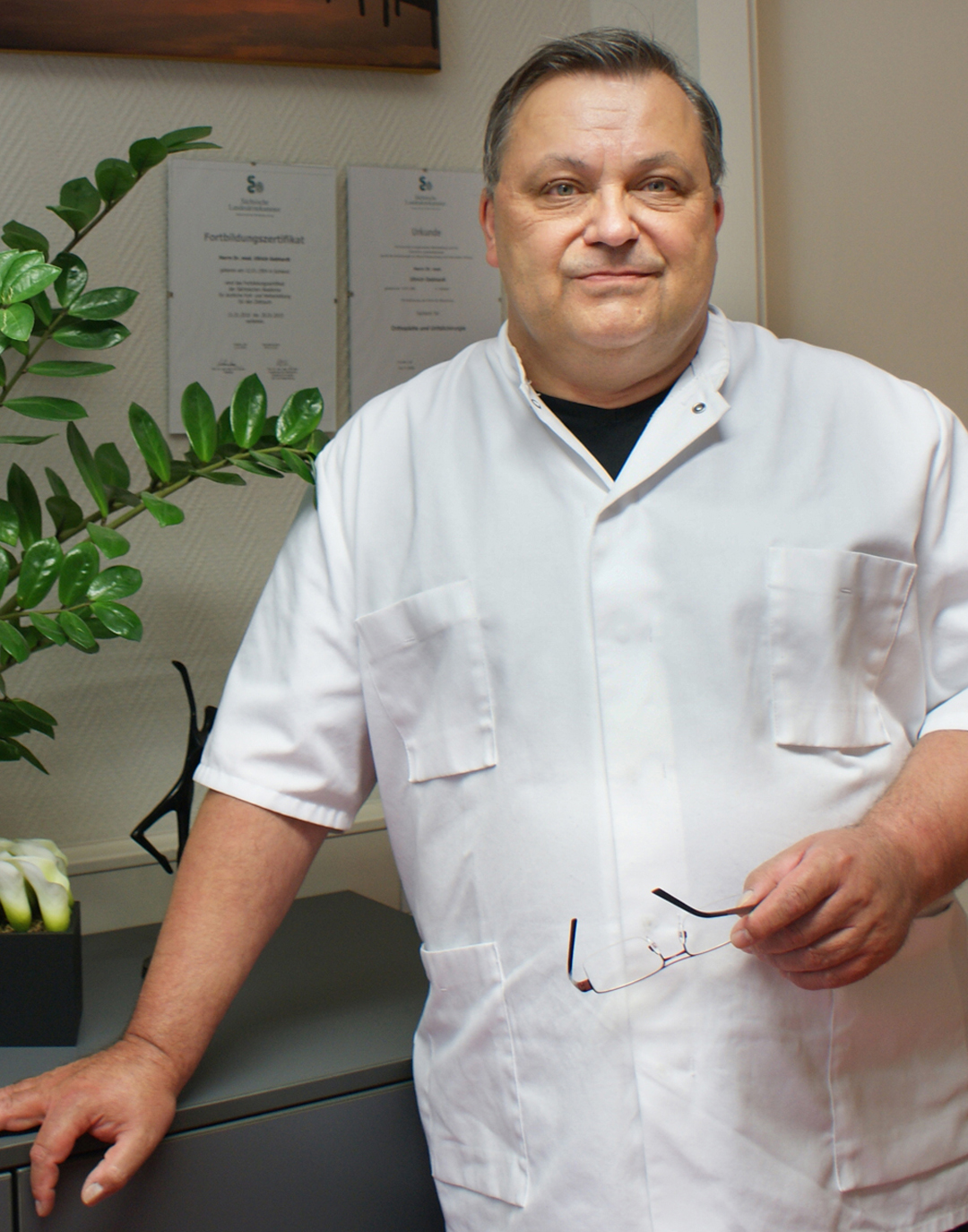Dr. med. Ullrich Gebhardt, Arzt, Facharzt, Chirurge, Mediziner, Doktor